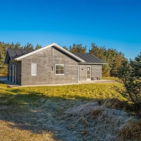 Vakantiehuis Kaapo - 300m From The Sea By Interhome