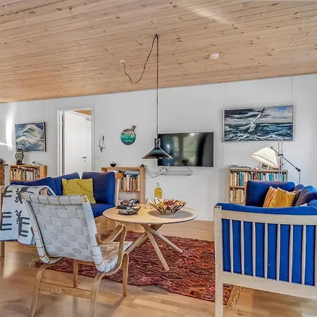 Vakantiehuis Kaapo - 300m From The Sea By Interhome *