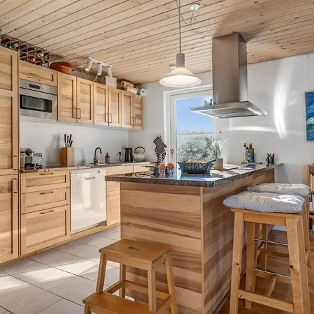Vakantiehuis Kaapo - 300m From The Sea By Interhome *